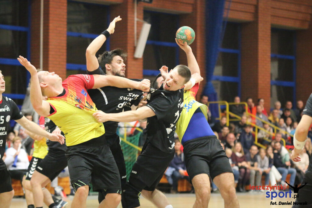 Real Astromal Leszno – ŚKPR Świdnica (zdjęcia)